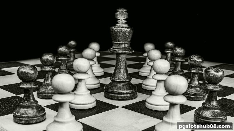 pg电子平台视角：国际象棋棋盘四大象限的攻防智慧与捕鱼王策略启示