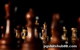 棋牌游戏进阶全攻略：pg电子平台带你掌握规则、策略与安全娱乐