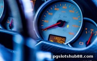 波动性解析：pg电子平台极速赛车与欧洲杯直播的关联探秘