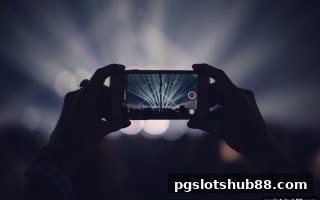 直播节奏深度解析：pg电子平台带你掌握足球与LOL赛事的高潮奥秘